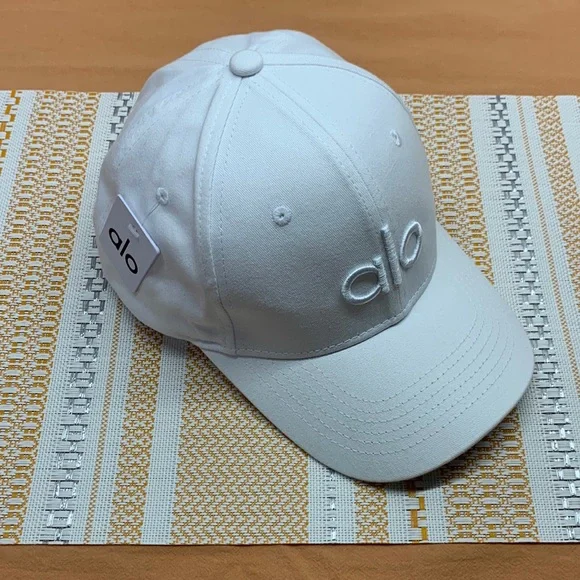 ALO Yoga | Accessories | Alo Yoga Offduty Adjustable Cap  display picture 1